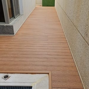 High-Quality Poolside Seating - Image 4